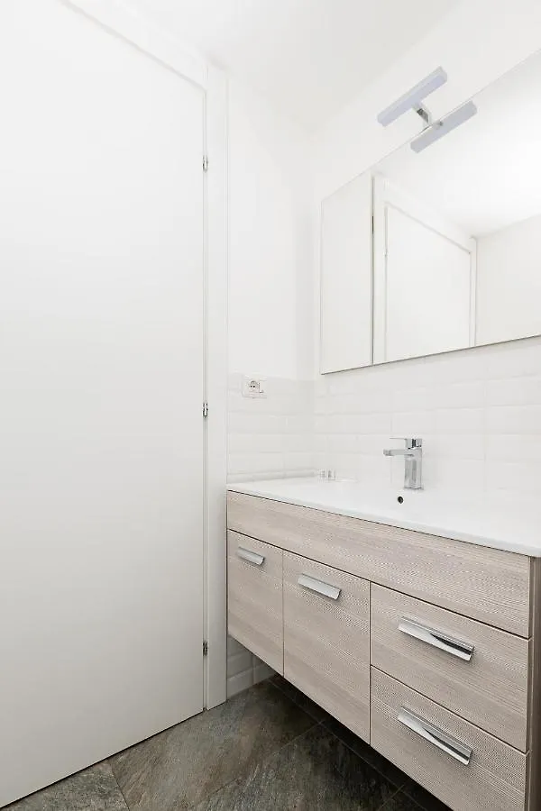 Studio Bergman Apartment Milan
